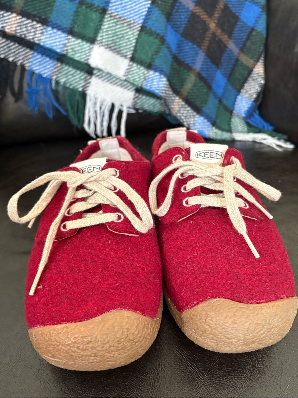 KEEN Mosey Derby Wool Felt Shoes Women’s Size 8 Red Comfort Lace Up